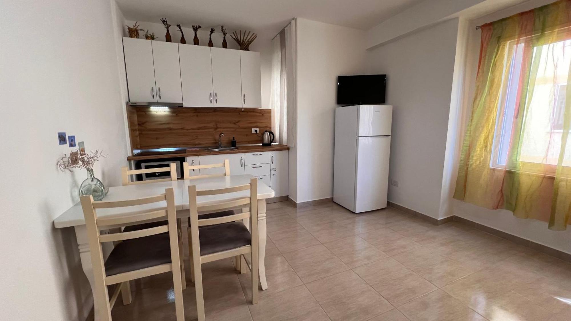 Mire Apartment ดูร์เรส ภายนอก รูปภาพ